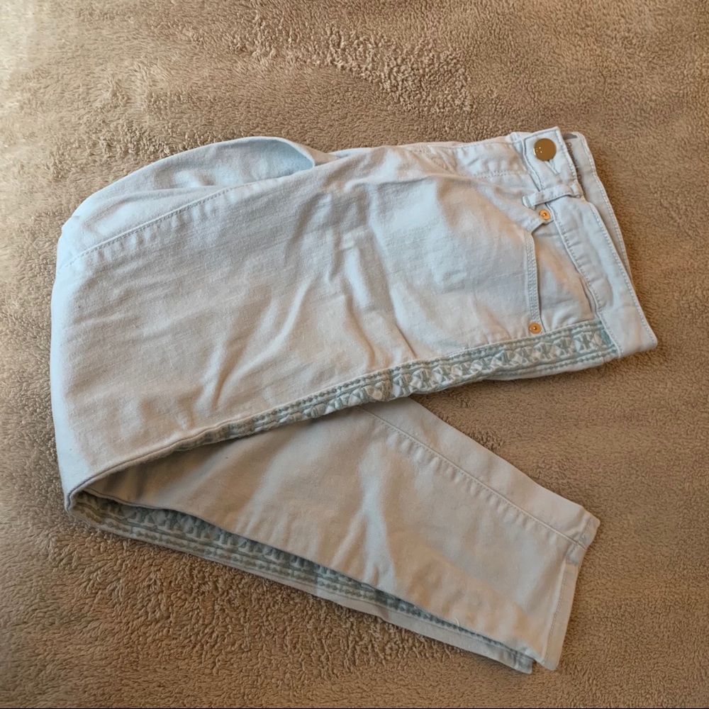 Mossimo mint embroidered jeans